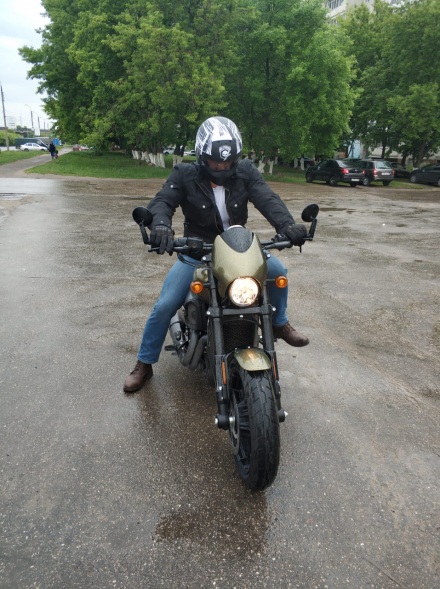 Harley-Davidson_Street_Rod_2018