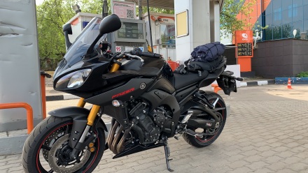 Yamaha_FZ8-S_2015