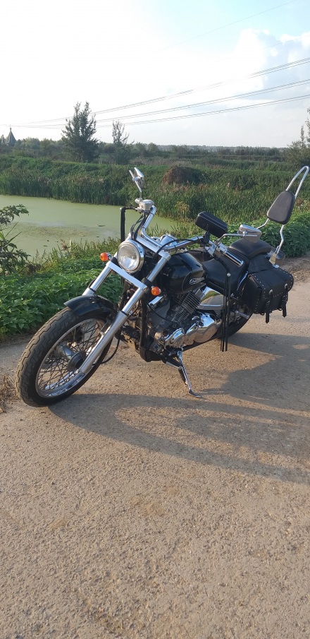 Yamaha_Drag_Star_400_1999