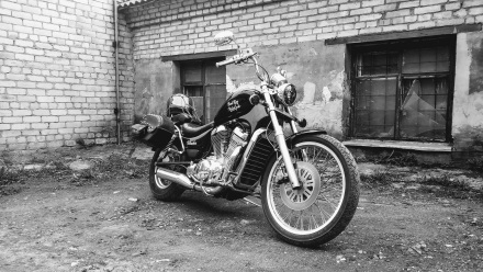 Suzuki_VS_800_Intruder_1994