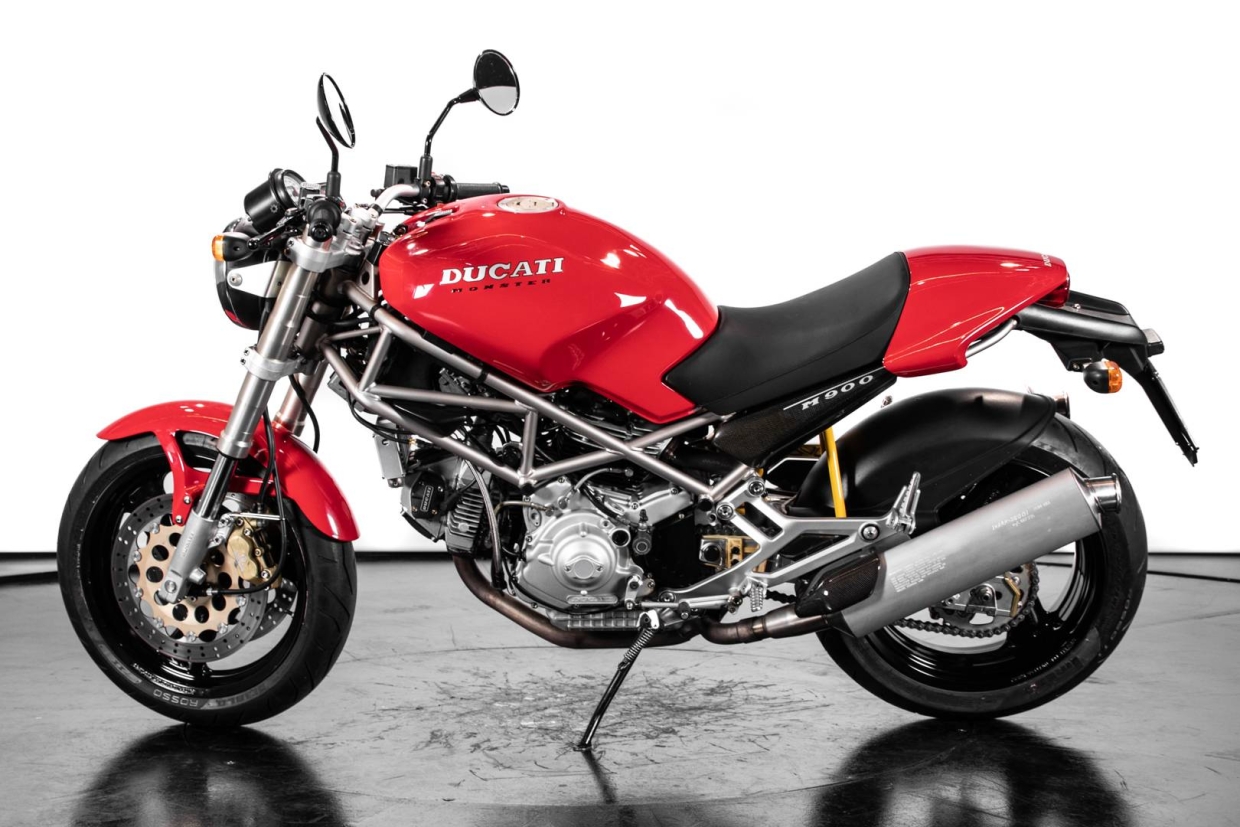 Ducati Monster 900 1992 года