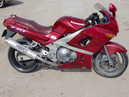 Kawasaki_ZZR_400_1993