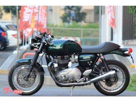 Triumph_Thruxton_900_2017