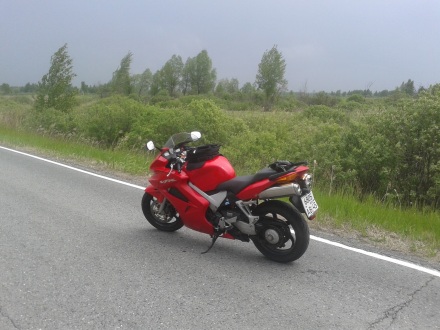 Honda_VFR800_FI_Interceptor_2002