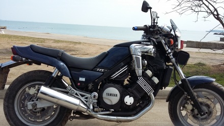 Yamaha_FZX_750_Fazer_1997