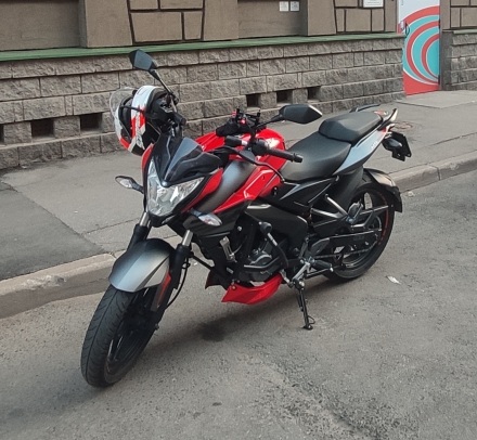 Bajaj_Pulsar_200NS_2019