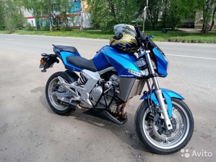 CF-Moto_650NK_2012