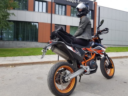 KTM_690_SMC_R_2017