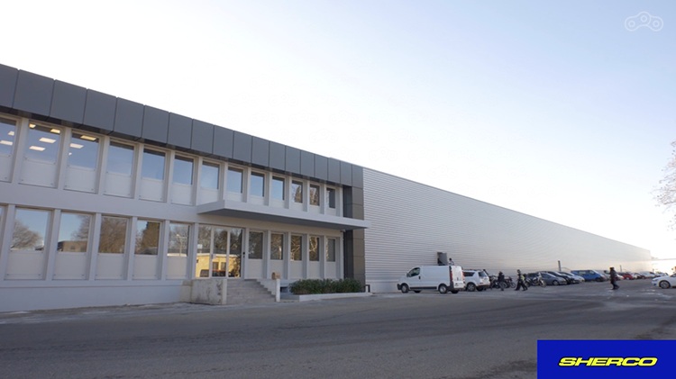 Новое здание фабрики Sherco площадью 12 000 м2