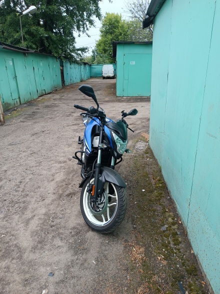 Bajaj_Pulsar_200NS_2021