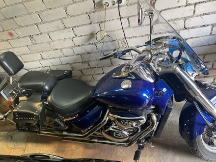 Suzuki_Volusia_800_2001