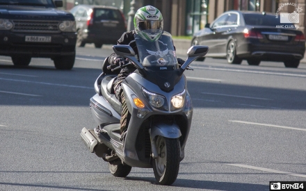 SYM_GTS_300_2011
