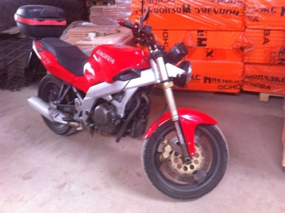 Cagiva_River_500_2002