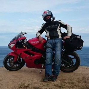 Triumph_Daytona_675_2010