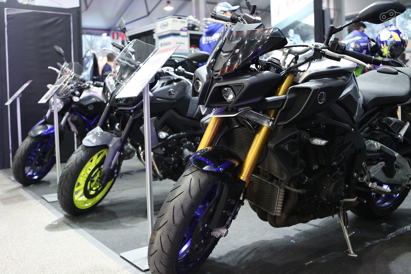 На стенде Yamaha представлен весь модельный ряд мотоциклов и скутеров