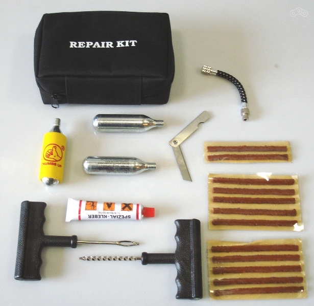Стандартная комплектация ремнабора для резины: инструменты, жгуты и баллон с сжатым воздухом