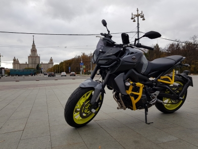 Yamaha_MT-09_ABS_2017