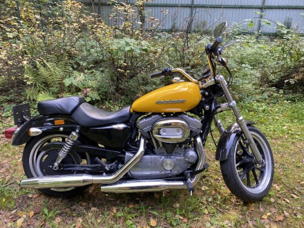 Harley-Davidson_Sportster_SuperLow_2013