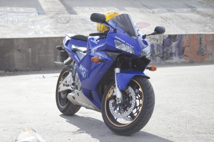 Honda_CBR600RR_2004