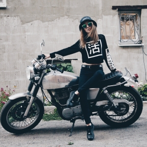 Yamaha_SR_400_2001