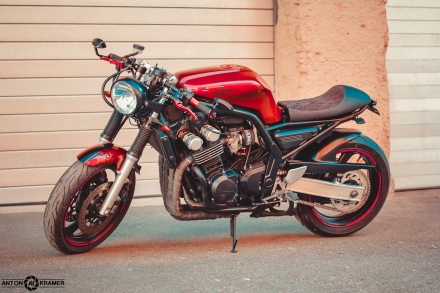 Yamaha_FZS_600_Fazer_1999